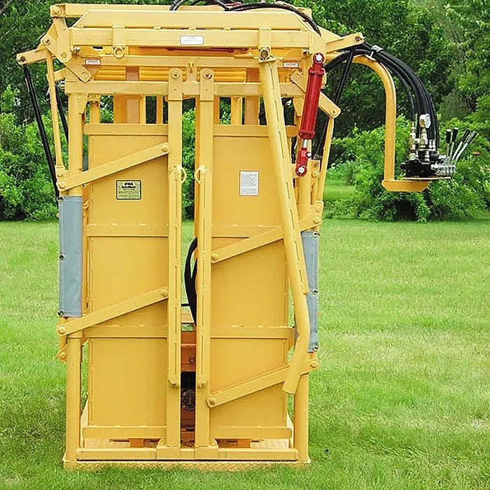 customized manual cattle head gate